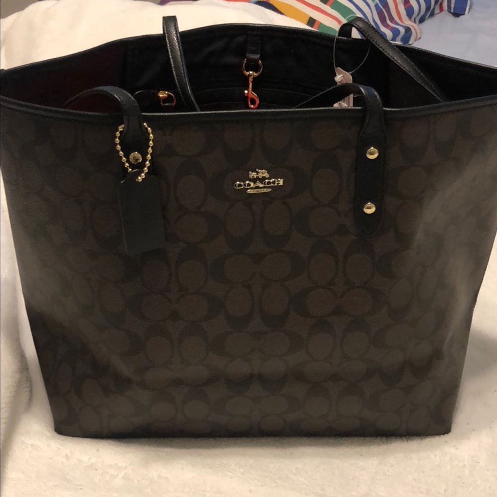 NTW COACH SIGNATURE CITY TOTE F36126